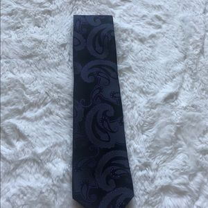 Paisley tie